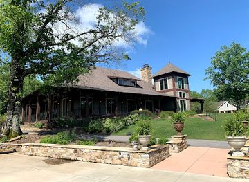 alabama/central-alabama/attraction/burritt-on-the-mountain