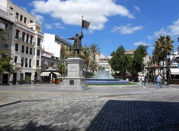 spain/huelva/attraction/estatua-de-cristobal-colon