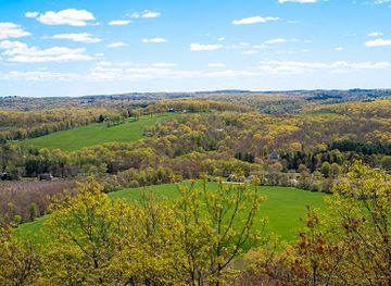 connecticut/mohawk-mountain-ski-area/attraction/the-pinnacle
