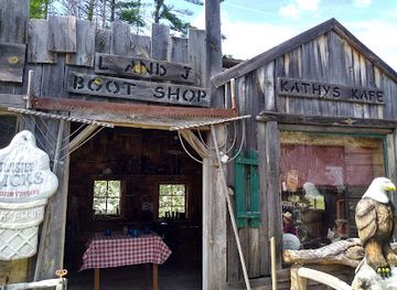 michigan/east-michigan/attraction/coopersville-usa