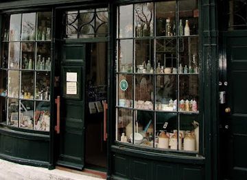 guernsey/fermain-bay/attraction/national-trust-of-guernsey-victorian-shop-and-parlour-at-26-cornet-street