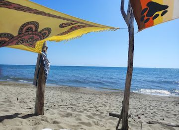 italy/versilia/attraction/fkk-naturist-beach-lecciona