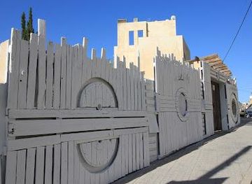 jordan/al-maghtas/attraction/dar-al-anda-art-gallery