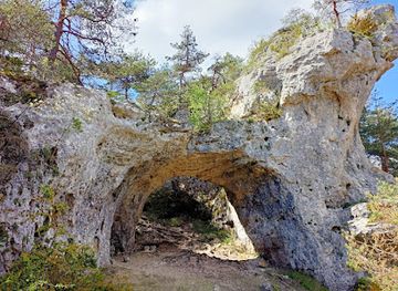 france/tarn-gorges/attraction/randonnee-des-arcs