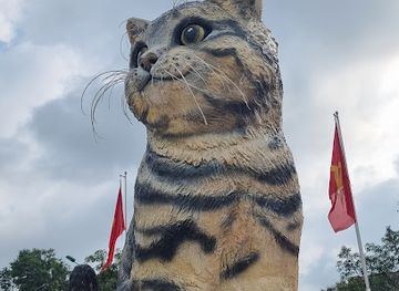 vietnam/north-central-coast/attraction/hoa-hau-meo-quang-tri