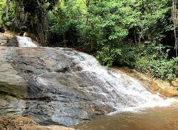 ghana/aburi/attraction/upper-adom-falls