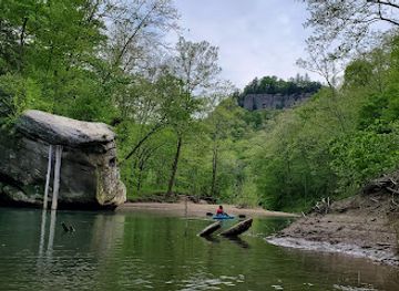 kentucky/natural-bridge-state-resort-park/attraction/red-river-jump-rock