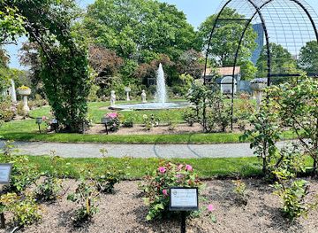 massachusetts/boston/attraction/james-p-kelleher-rose-garden