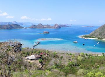 indonesia/east-nusa-tenggara/attraction/bukit-amelia-sea-labuan-bajo