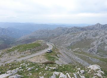 spain/asturias/attraction/alto-del-gamoniteiru-1791-m