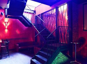 czechia/prague/attraction/retro-cocktail-music-bar