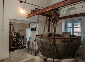 greece/mykonos/attraction/ergostasio-olive-mill