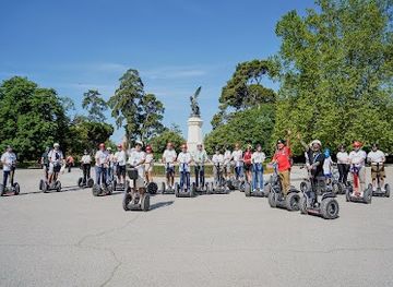 spain/madrid/retiro/attraction/retiro-magic-actividades-al-aire-libre-madrid-alquiler-karts-bicicletas-tours-segway-bicicleta