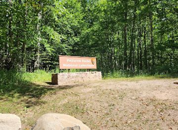 michigan/pictured-rocks-national-lakeshore/attraction/pictured-rocks-national-lakeshore-sign