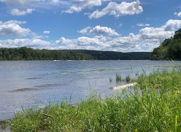 connecticut/connecticut-river-valley/attraction/river-highlands-state-park