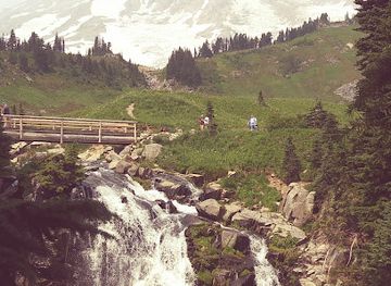 washington/mount-rainier-area/attraction/edith-gorge-falls