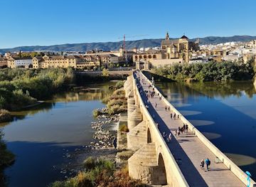 spain/cordoba/san-lorenzo/attraction/torre-de-calahorra