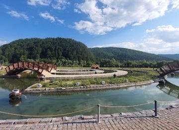 romania/bucovina/attraction/parc-fantana-arteziana