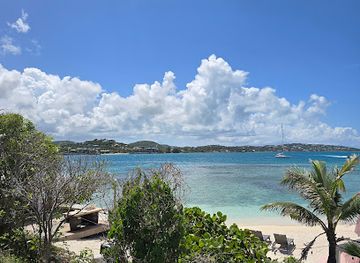 antigua-and-barbuda/valley-church-beach/attraction/prickly-pear-island