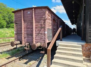 poland/lodz/attraction/radegast-train-station
