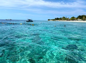 indonesia/west-nusa-tenggara/attraction/bask-nest-underwater-sculptures