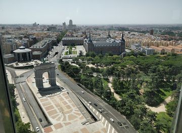 spain/madrid-community/attraction/moncloa-s-lighthouse
