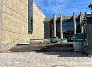 germany/munich/attraction/neue-pinakothek