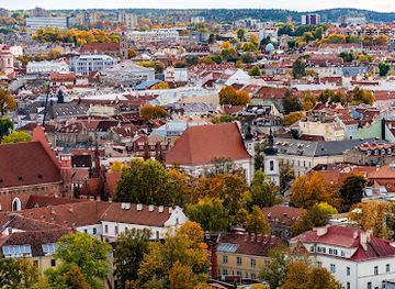 lithuania/vilnius/old-town/attraction/three-crosses-monument