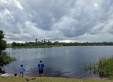 australia/byron-bay/attraction/lake-ainsworth