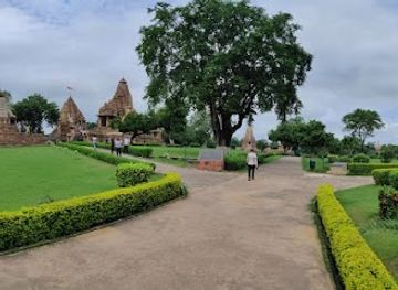 india/eastern-india/attraction/khajuraho-temple