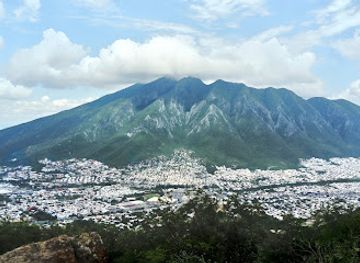 mexico/monterrey/attraction/cerro-del-chupon
