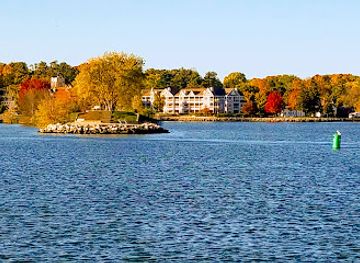 wisconsin/door-county/attraction/historic-sturgeon-bay-bridge