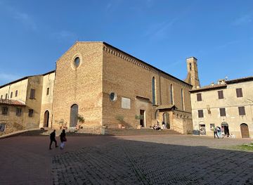 italy/san-gimignano/attraction/piazza-sant-agostino
