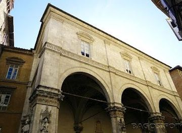 italy/montepulciano/attraction/loggia-della-mercanzia