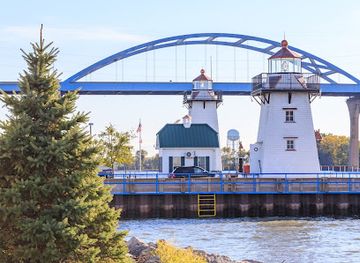 wisconsin/green-bay/attraction/grassy-island-range-lights