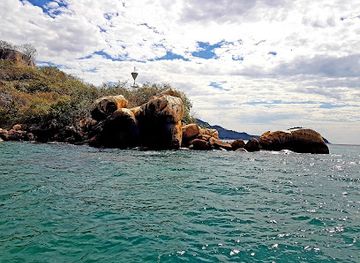 malawi/lake-malawi/attraction/namalenje-island
