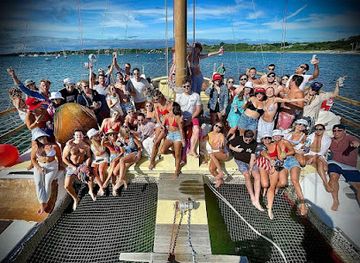 new-york/montauk/attraction/sailing-montauk-s-catamaran-mon-tiki