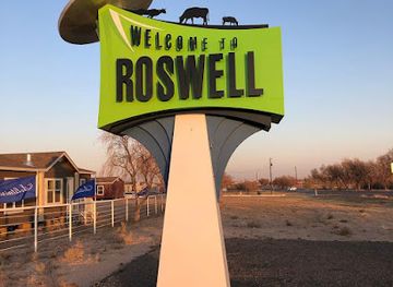 new-mexico/roswell/attraction/roswell-welcome-sign