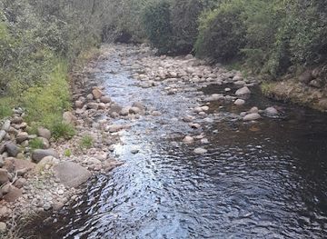 kenya/mount-kenya/attraction/huku-waterfall