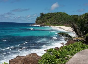 seychelles/baie-lazare/attraction/anse-bazarca-beach