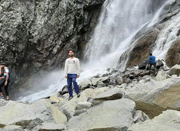 pakistan/swat/attraction/pola-waterfalls-and-rainbow-view