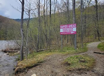 massachusetts/mohawk-trail-state-forest/attraction/zoar-gap-portage-takeout