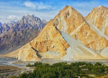 pakistan/northern-areas/attraction/welcome-to-passu