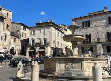italy/perugia/attraction/piazza-del-comune
