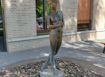 germany/dresden/attraction/chodakowska-figur
