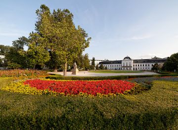 slovakia/bratislava/attraction/presidential-garden