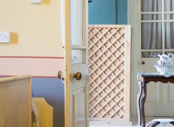 cyprus/nicosia/attraction/bee-embroidery-museum