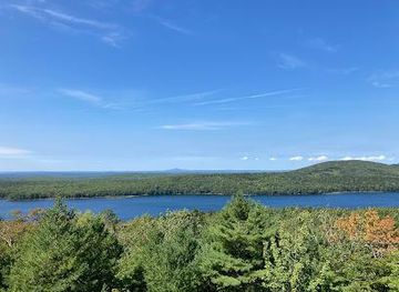 maine/acadia-national-park/attraction/eagle-lake-overlook