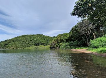 mayotte/plage-de-papani/attraction/source-de-la-bonne-mere