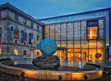 north-carolina/asheville/attraction/asheville-art-museum